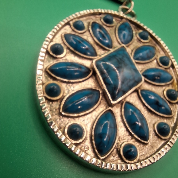 WHITING & DAVIS STATEMENT SILVER TONE FAUX TURQUOISE NECKLACE - Picture 10 of 11
